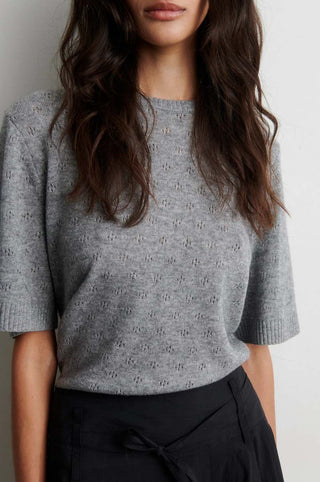 Amala Knit SS O Neck